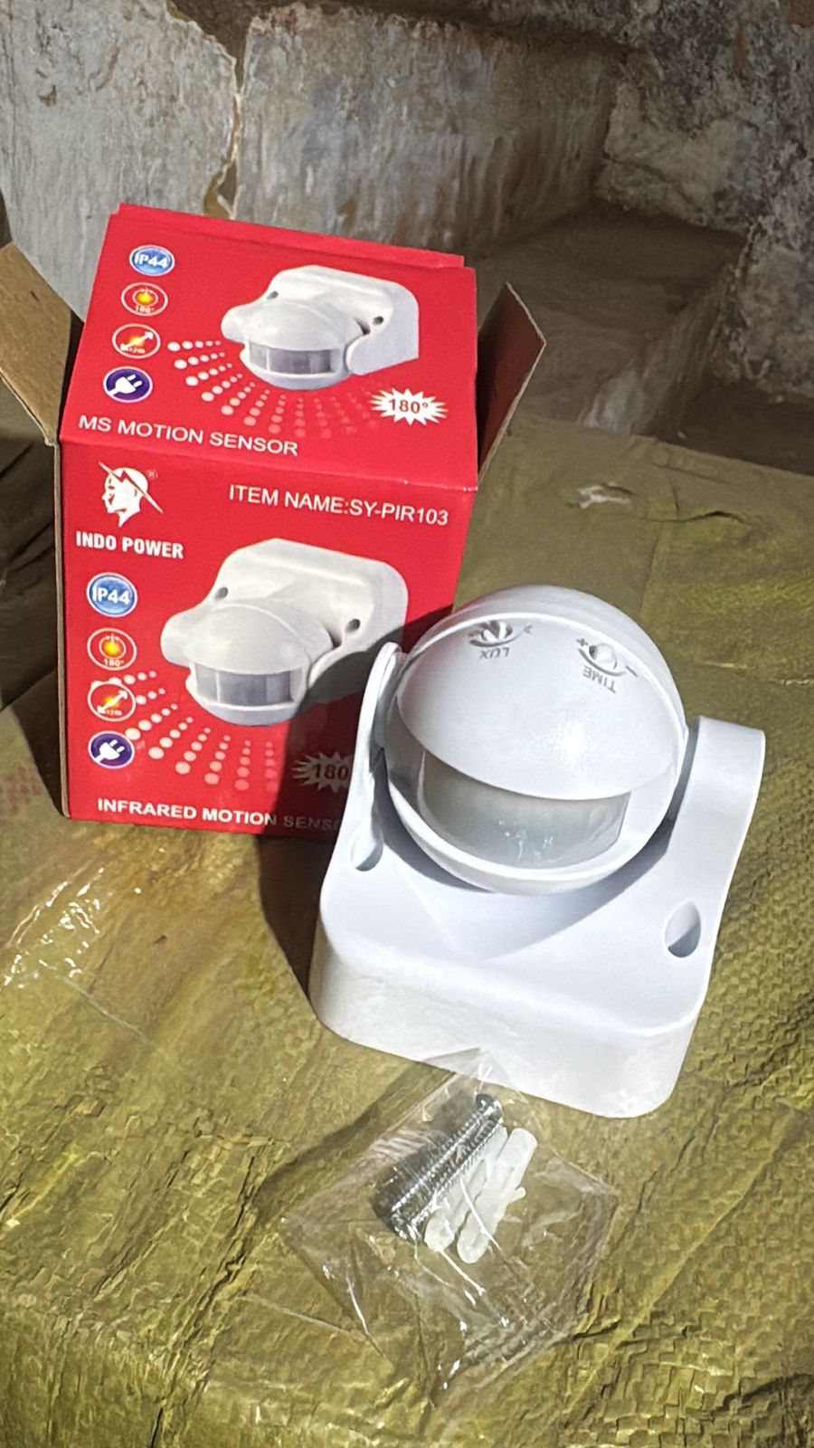 SY-PIR103 Infrared Motion Sensor (180° Wall Mount)