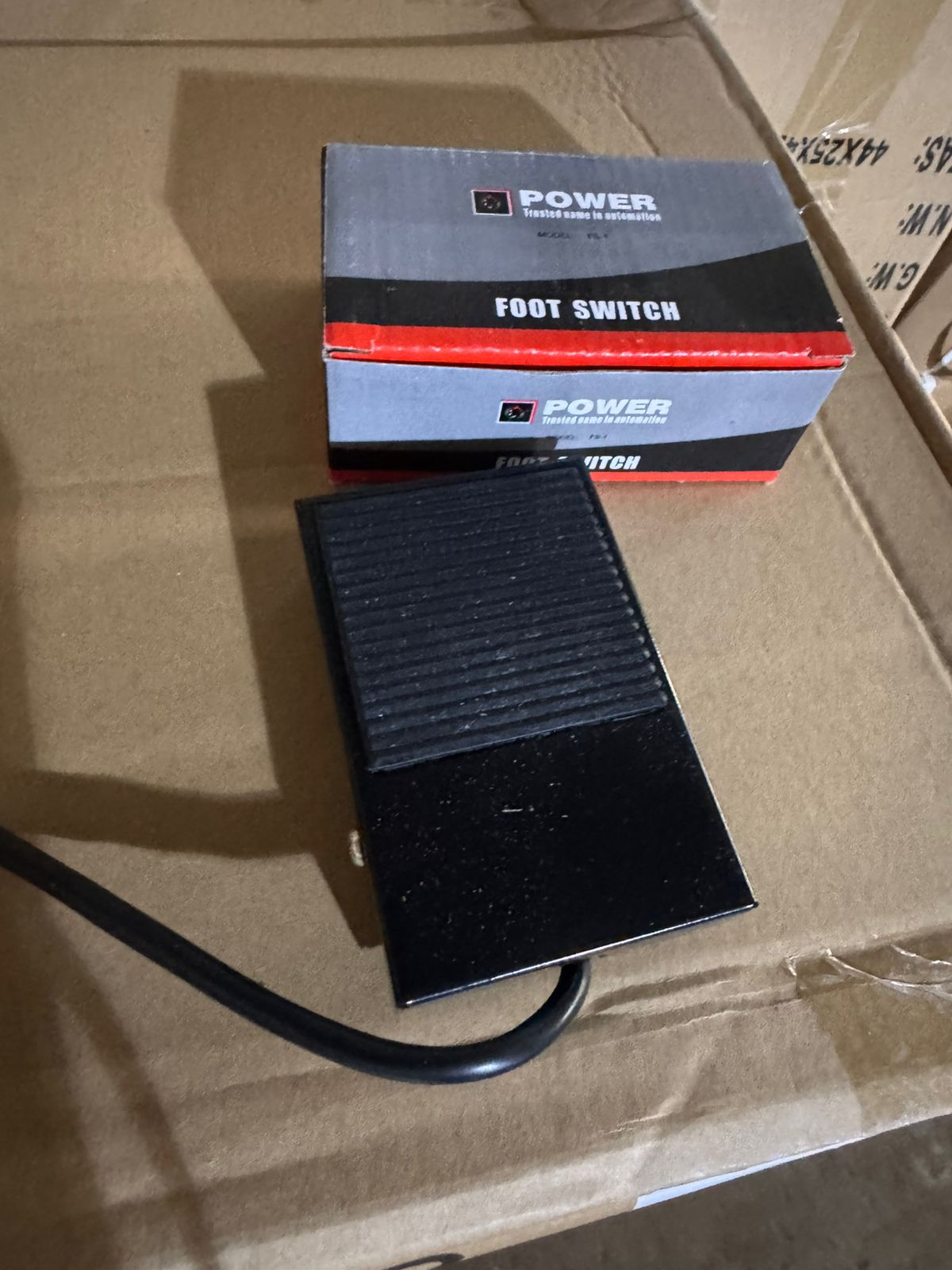 FS-1 Industrial Foot Switch Pedal (Metal / Plastic) 10A