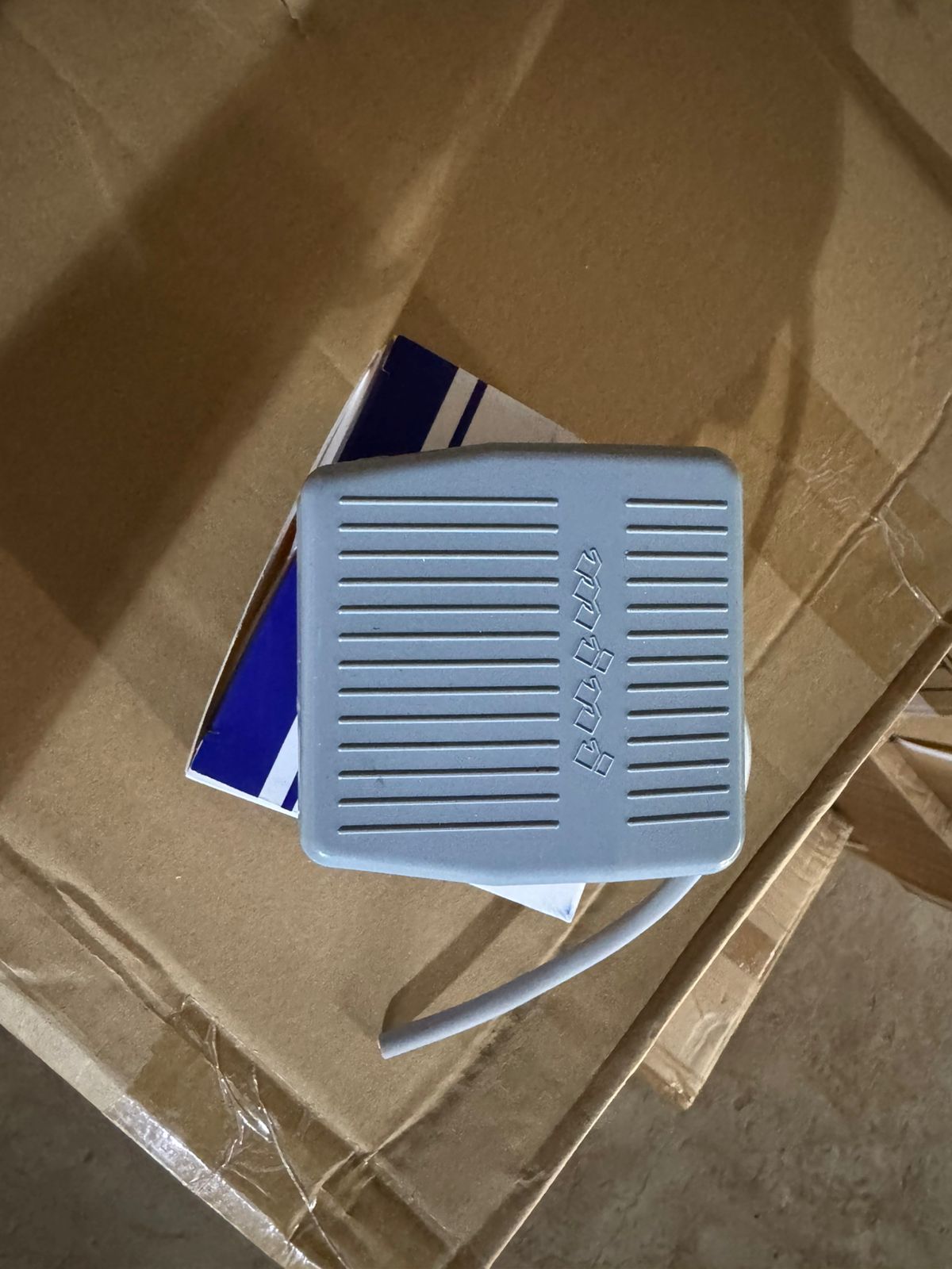 FS-201 Industrial Foot Switch Pedal (Plastic / Metal Body) 10A